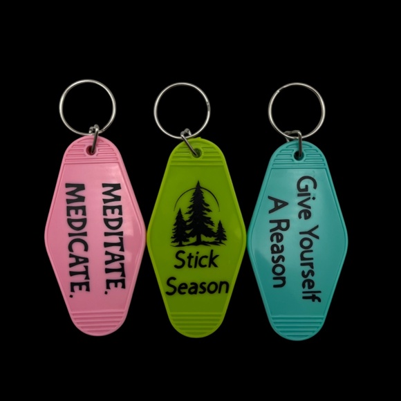 Meditate Medicate Keychain - Picture 4 of 5